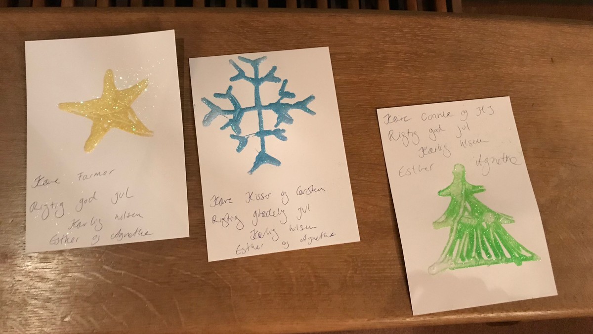 Julekalender - Vi pynter julekort og sender det til én vi holder af