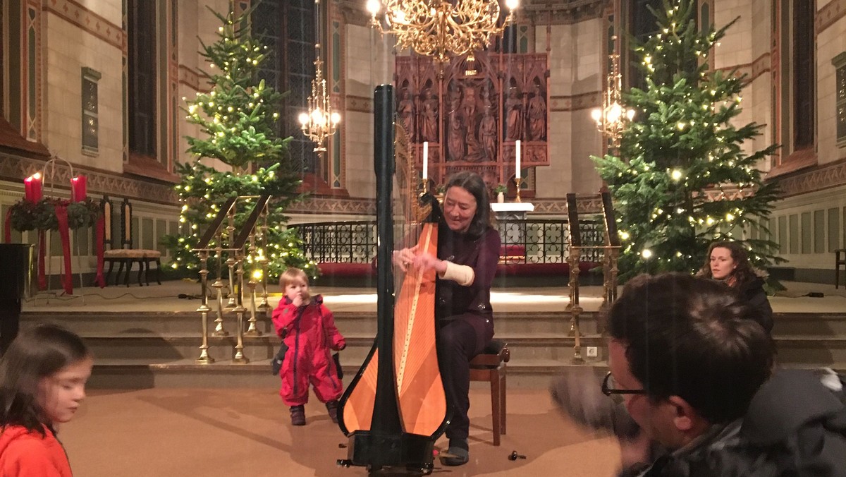 Julekalender - Harpespil ved Gabrielle, julen har englelyd...
