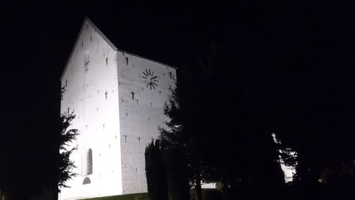 AFLYST: Fyraftensandagt i Nørre Snede Kirke - "Nu går solen sin vej" - Tid til stilhed og eftertanke.