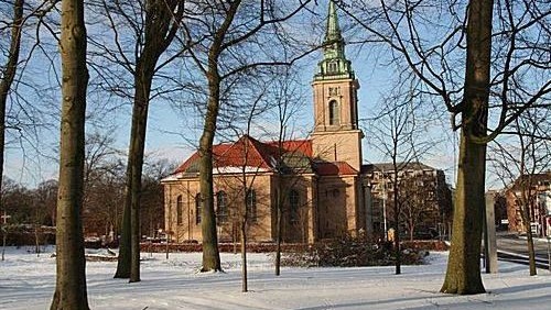 Gudstjeneste med nadver /Andreas Bøge