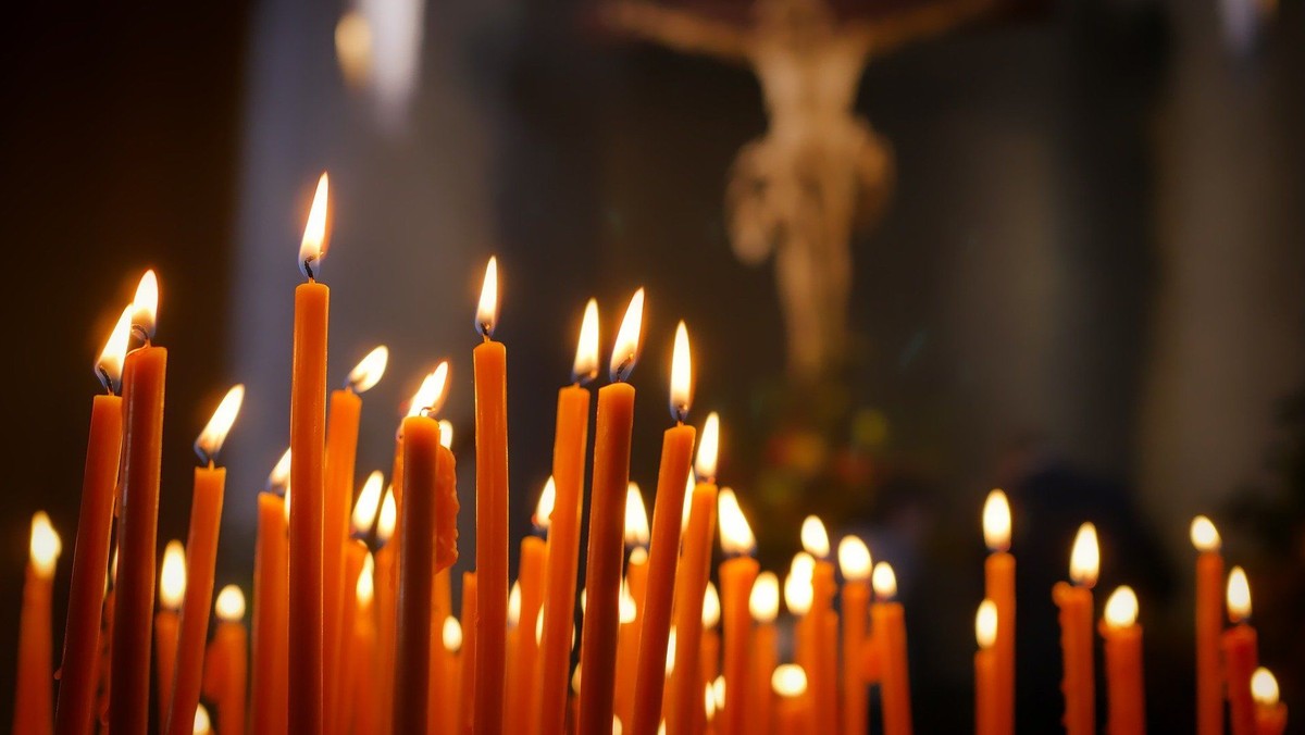 Offene Kirche zum Gedenken der Opfer des Birgenair Absturzes vor 25 Jahren