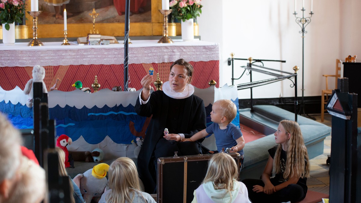 Stjernestund for børn og deres voksne med spisning