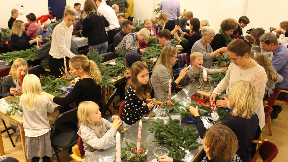 Adventskransebinding og julemad AFLYST