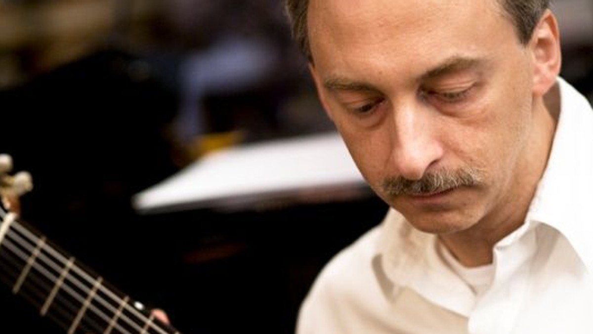 Solokoncert med guitaristen Carsten Pedersen