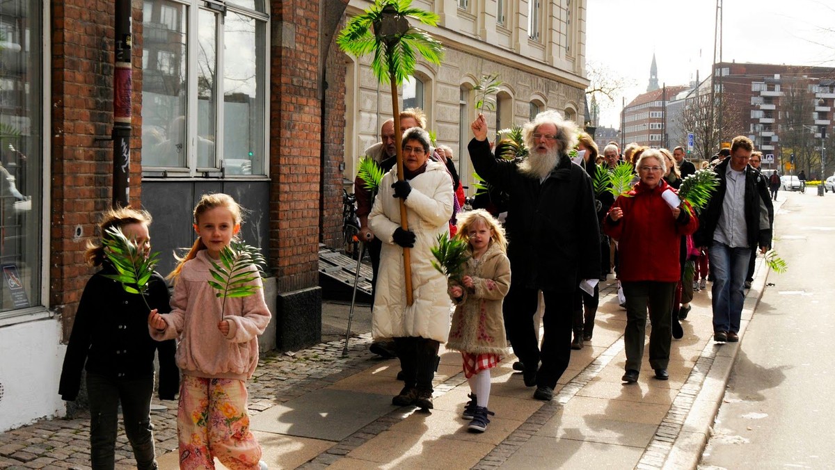 Familiegudstjeneste med palmeprocession