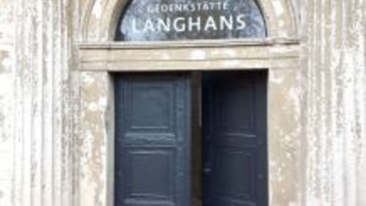 Tag des offenen Denkmals: Besichtigung der Langhans-Gedenkstätte im Mausoleum Massute