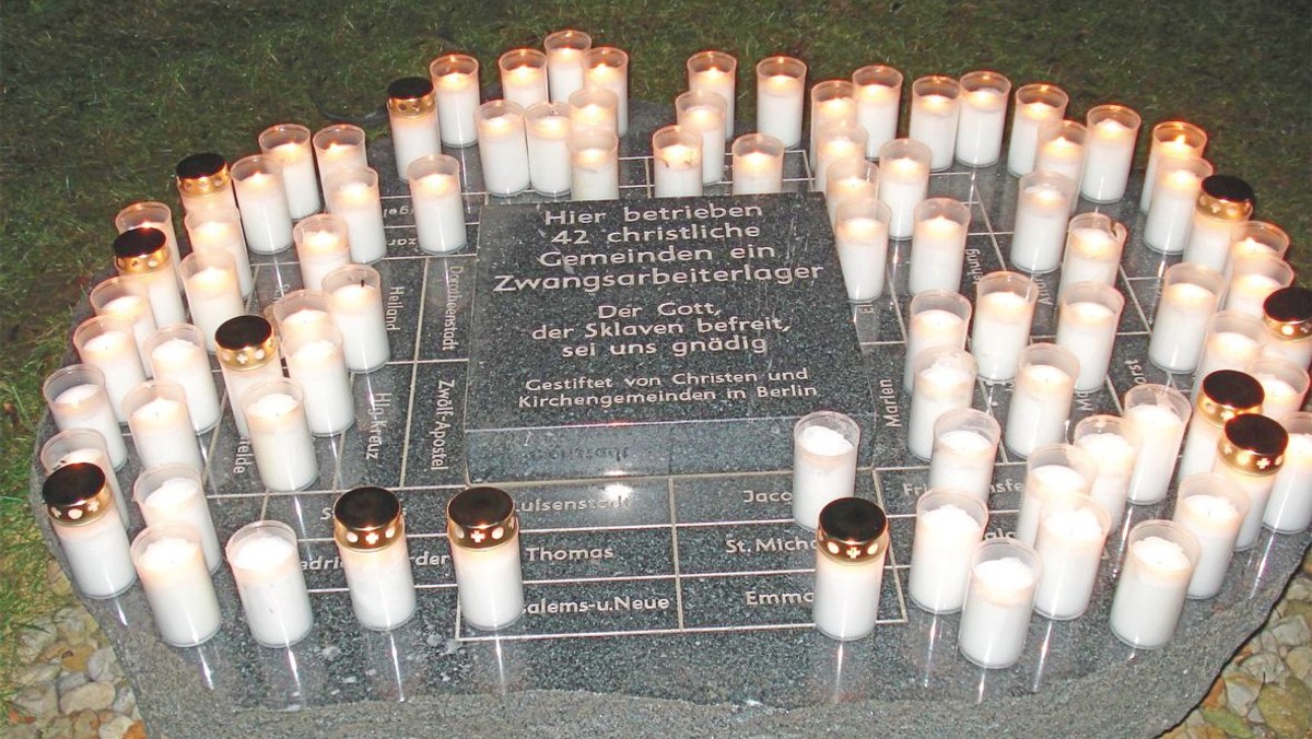 Gedenkandacht auf dem Jerusalemsfriedhof V aus Anlass des 80. Jahrestages des Überfalls auf die Sowjetunion