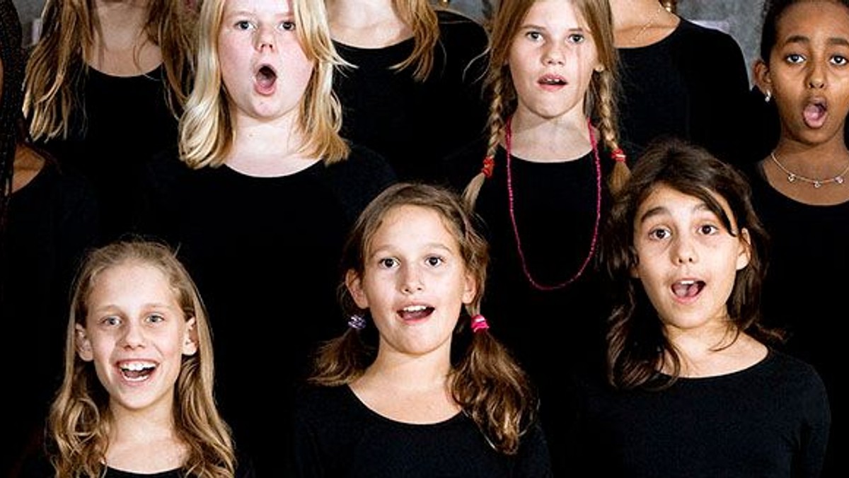 Musikgudstjeneste og aftensmad - med Ungdomskoret