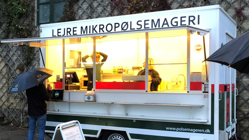 Pølsevogn ved sognegården
