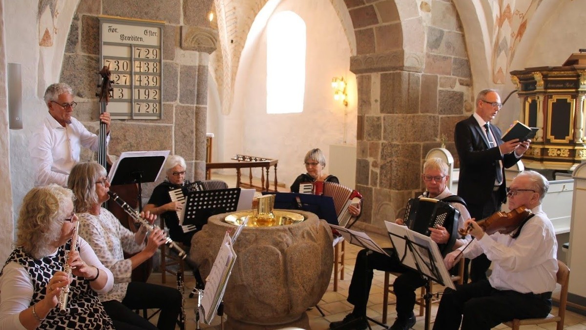 Høstgudstjeneste i Ejstrup kirke