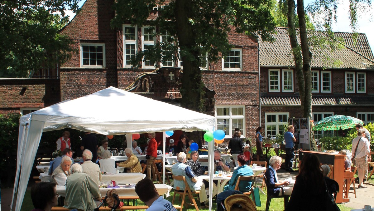 Flohmarkt vor dem Lutherhaus