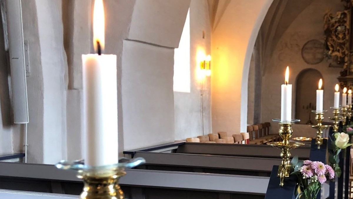 Gudstjeneste i Smørum Kirke