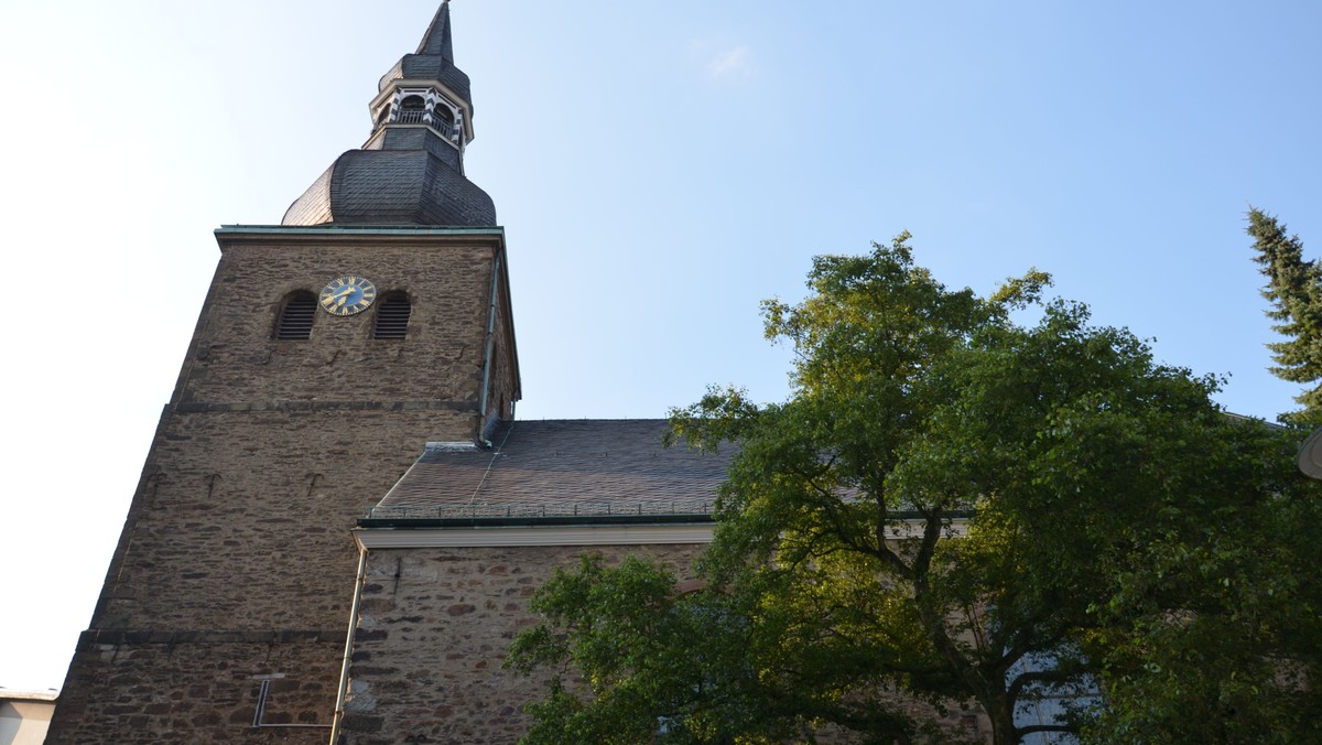 Präsentischer Gottesdienst aus der Stadtkirche mit Live-Übertragung
