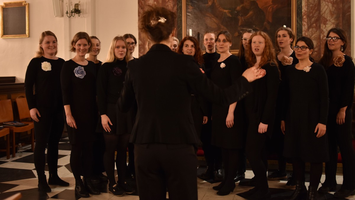 ”Sange til natten” – Schola Cantorums Kvindekor