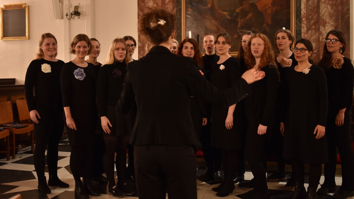 ”Sange til natten” – Schola Cantorums Kvindekor