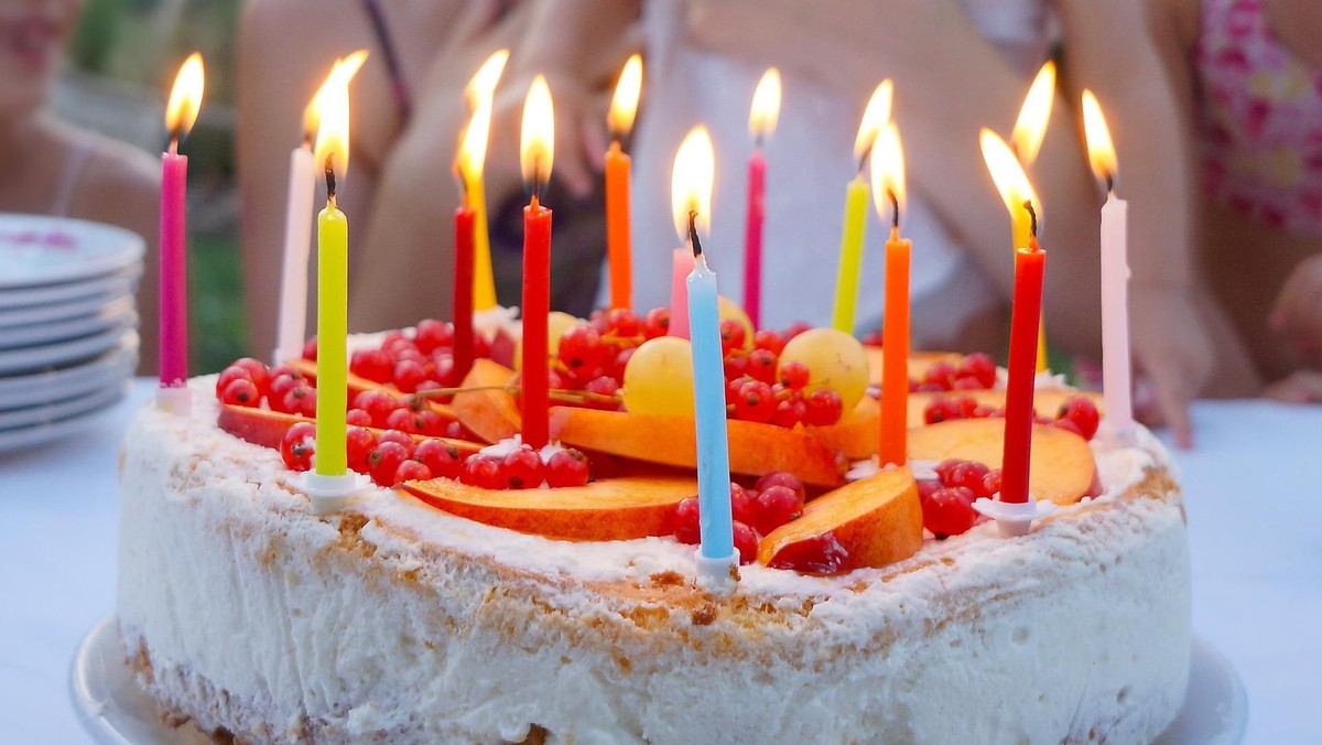 Mandagscafé - 1 års fødselsdag!