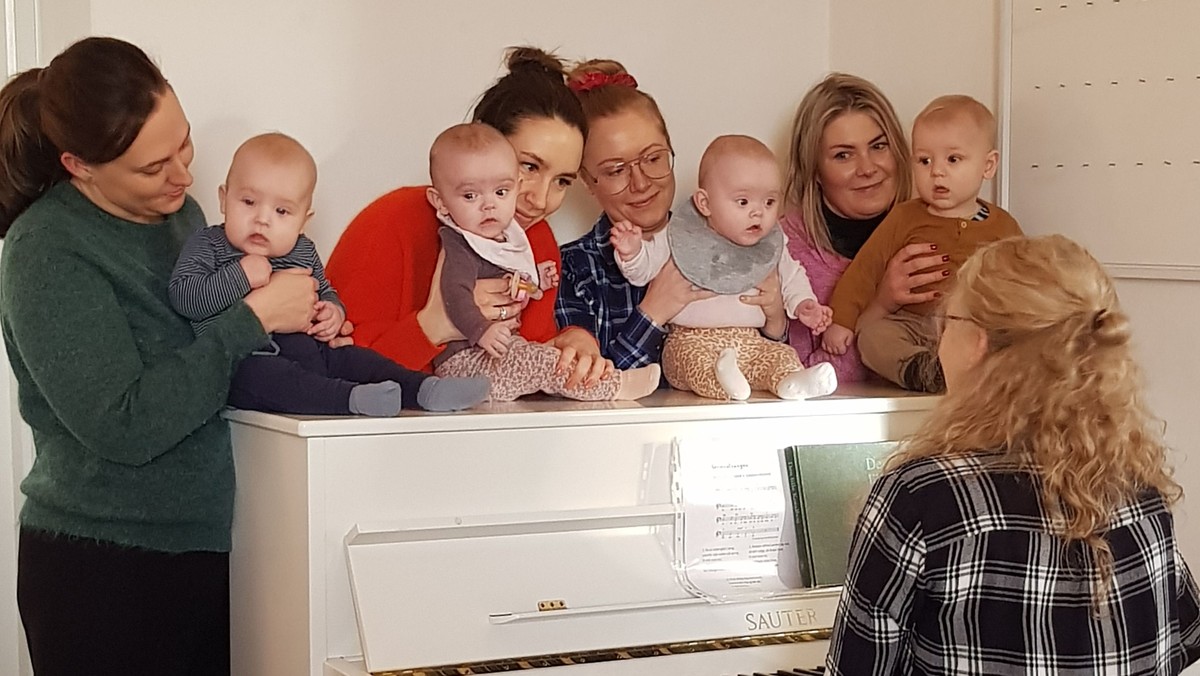 Babysalmesang - fælles afslutning