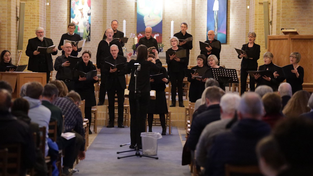Musikgudstjeneste med de 9 læsninger på flere sprog v. Kjeld Claudi Rasmussen