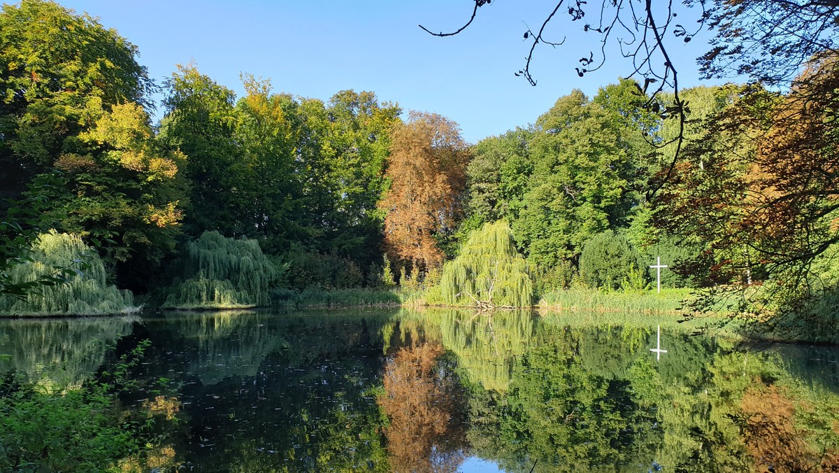 Gottesdienst im Kurpark mit Buxtehude-Chor & Posaunenchor und Taufe