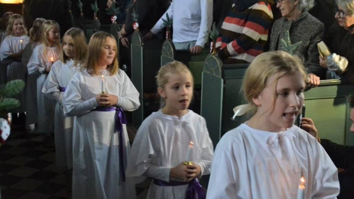 Første søndag i advent med Lucia-optog og eftermiddagskaffe
