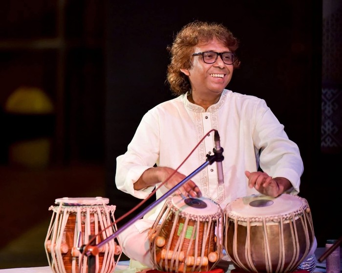 Subrata Manna mit Trommeln