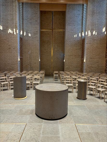 Højvangen kirke interiør