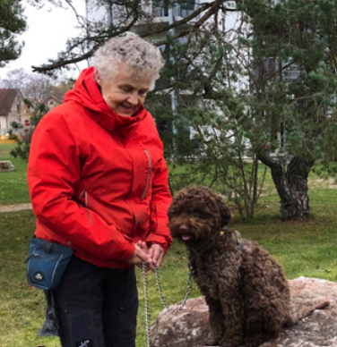 Dorte med trøffelhunden Lucia