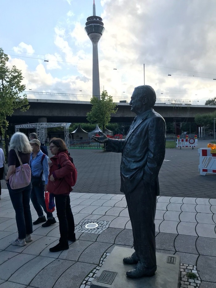 Denkmal von Johannes Rau