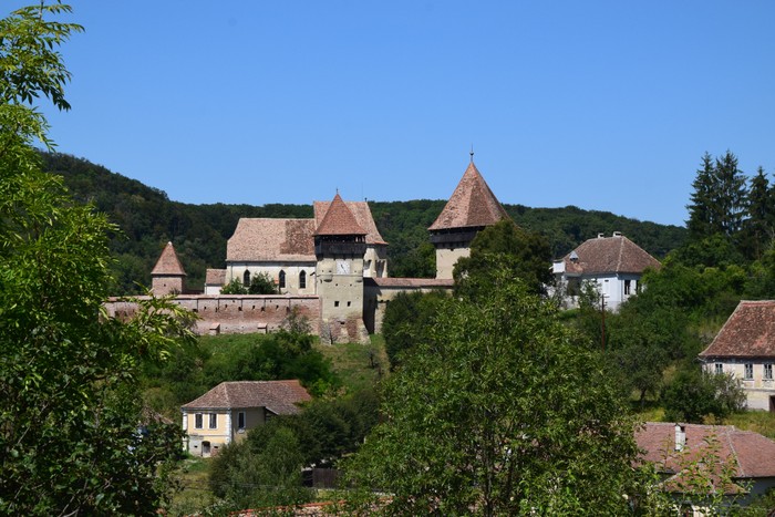 Ansicht der Kirchenburg Almen