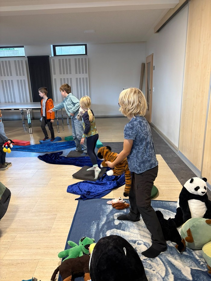 spielende Kinder