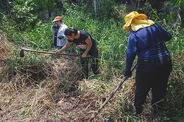 Foto: Florian Kopp/ Adveniat: Anlegen eines Gemeindegartens auf einer Brachfläche, Stadtteil Zumbi dos Palmares Foto: Florian Kopp/ Adveniat: Anlegen eines Gemeindegartens auf einer Brachfläche, Stadtteil Zumbi dos Palmares