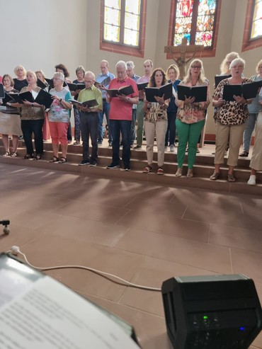 Edelweiß/Swinging Voices beim Filmmusikgottesdienst in der Nordkirche Karlsruhe-Neureut