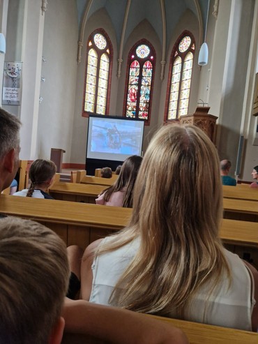 Nachtreffen Rollitag in der Kirche