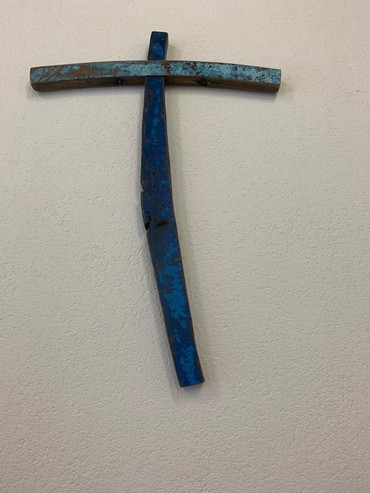 Kreuz aus Lampedusa im Gemeindezentrum, Niederdorfelden